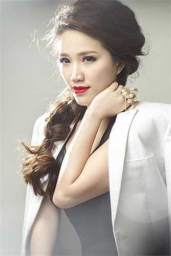 Trong những ngày đầu đi hát, Bảo Thy chọn nhiều ca khúc nhạc ngoại để cover và vấp phải nhiều dư luận khác nhau.