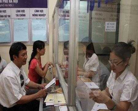 Công chức Hà Nội cáu với dân vì tắc đường?