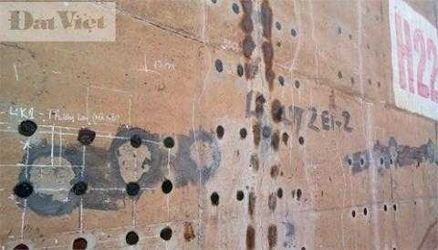 Vết nứt trên trụ cầu Vĩnh Tuy