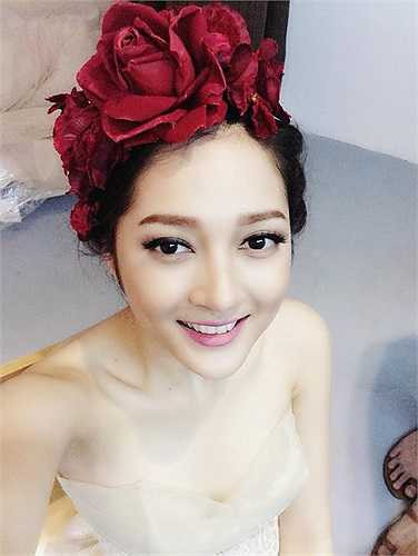 Bảo Anh xinh như công chúa.