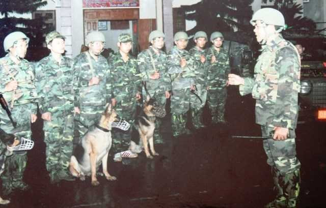 Chuẩn bị xuất quân làm nhiệm vụ truy bắt tội phạm