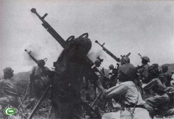 Các cỡ súng được huy động vào trận đánh quyết tử.