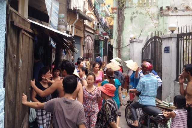 ve chai, phụ nữ, công an, Yên Nhật