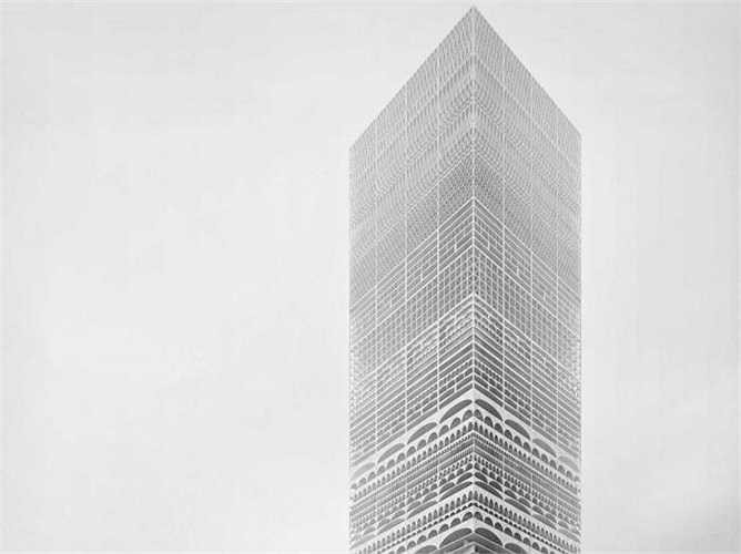 The New Tower of Babel là một dự án xây dựng bằng thép, tọa lạc giữa sa mạc và hoạt động như một thành phố mở. 