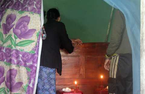 Người dân Phước Bắc bàng hoàng trước cái chết của cô giáo Diệu và 2 đứa con thơ