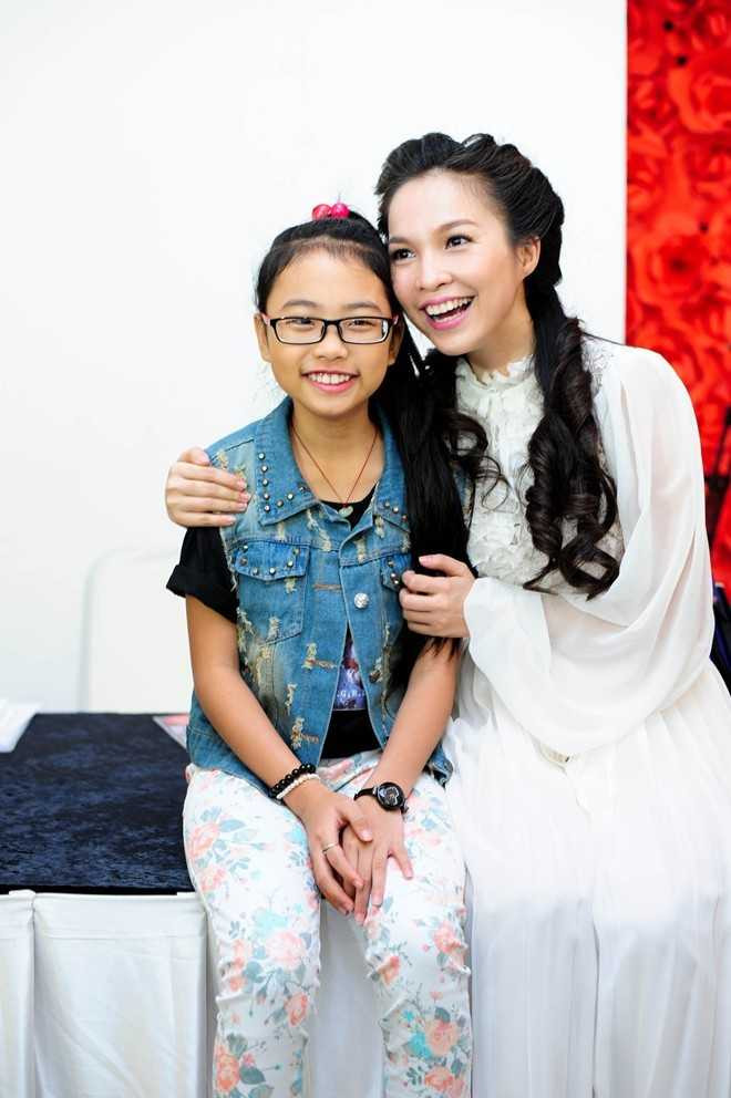 Cẩm Ly ngồi ghế nóng Giọng hát Việt nhí