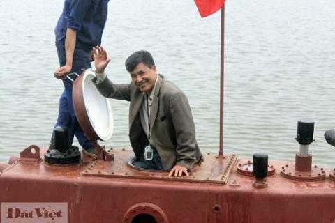 Vì sao tàu ngầm Trường Sa mới chỉ bơi mà không lặn?