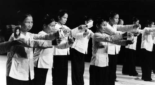 Đạo diễn Việt Tú bị nghi đạo ý tưởng nghệ thuật