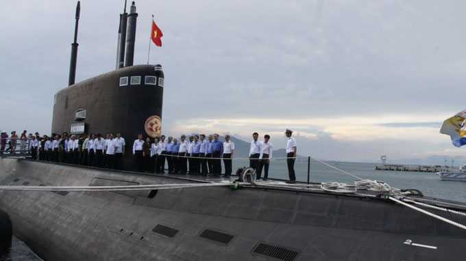 Khám phá tàu ngầm TP.HCM