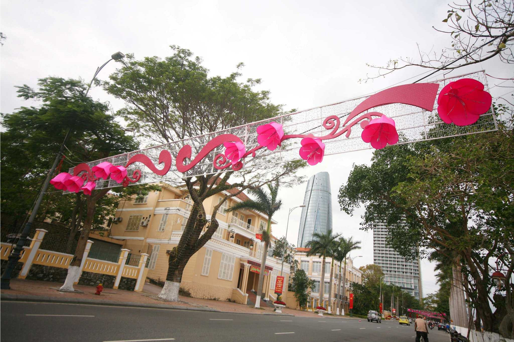 Theo ông Nguyễn Xuân Ba, nếu áp dụng hạn chế xe máy và sử dụng xe đạp công cộng thì đường Bạch Đằng sẽ được thí điểm đầu tiên