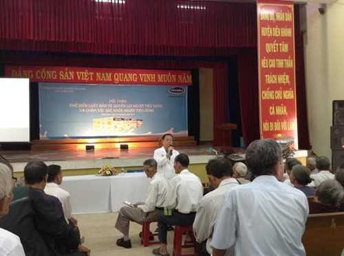 Vinamilk chăm sóc sức khỏe Người cao tuổi Miền Trung