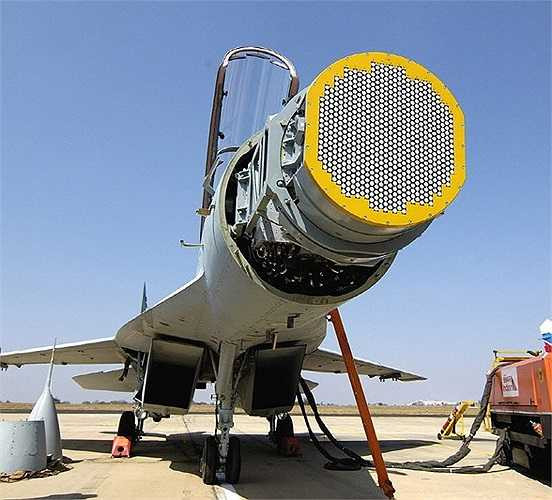 Phần mũi của chiến cơ thế hệ 4++ Su-35 của Không quân Nga