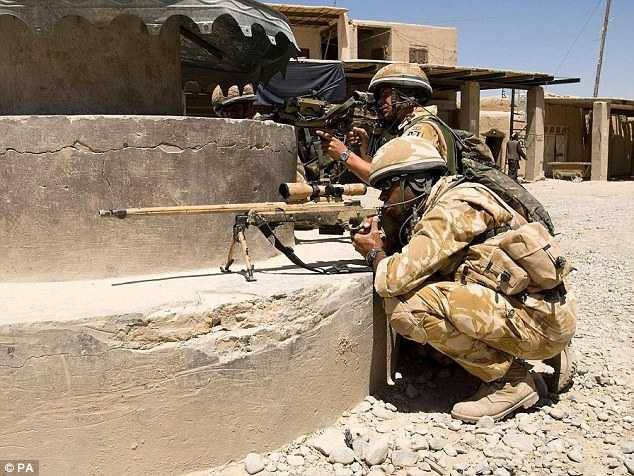 Lính Anh hạ gục 6 tên khủng bố Taliban bằng 1 viên đạn