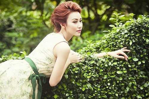 Đến những bộ váy nềm mại nữ tính