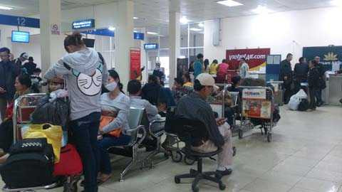 điện thoại, trộm cắp, sân bay Tân Sơn Nhất,