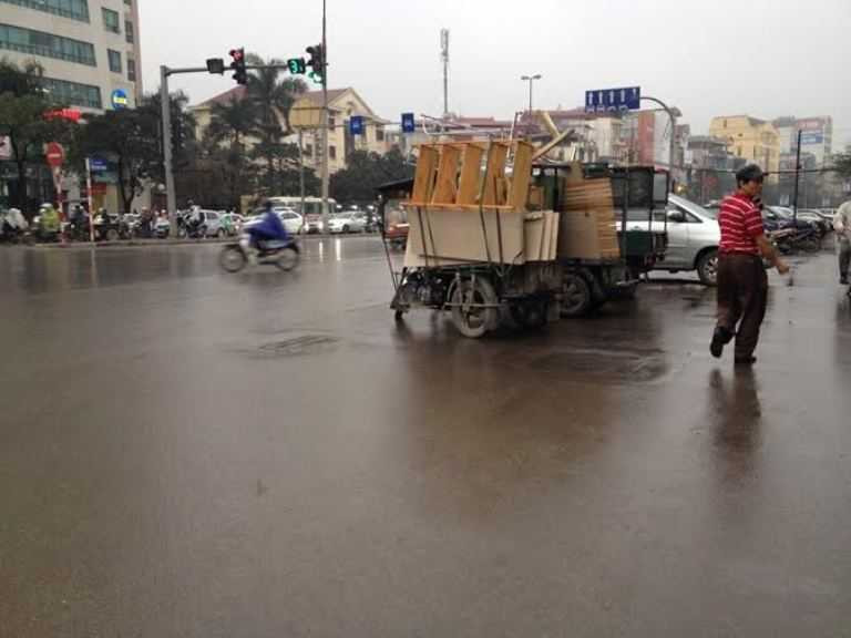 giao thông hà nội, ngã tư, võ thị sáu, trần khát chân, hỗn loạn