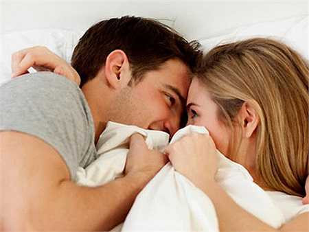 Bệnh lây truyền qua đường tình dục: Trong khi các bệnh lây truyền tình dục ở mẹ không hẳn liên quan đến dị tật bẩm sinh thì chúng lại có liên quan đến nguy cơ sinh non, gây suy não, suy phổi nghiêm trọng ở bé 