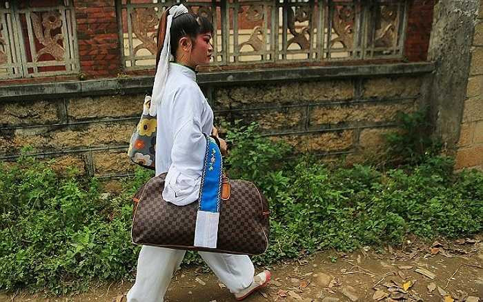 Với tốc độ phát triển như hiện nay ở Trung Quốc, dịch vụ khóc thuê trở nên nở rộ