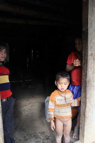 Tận mắt gia cảnh thanh niên lưu lạc từ Mèo Vạc sang Pakistan