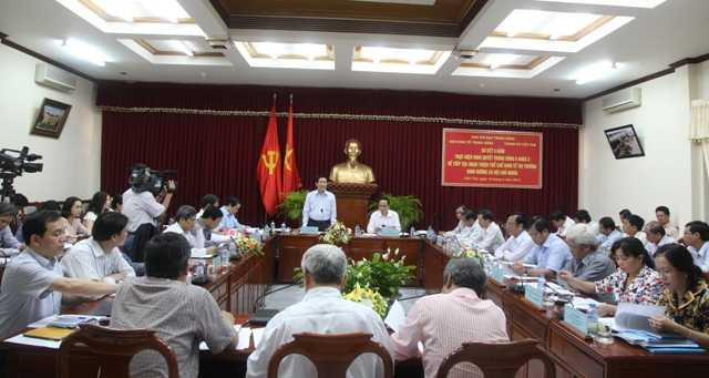 Ban Kinh tế Trung ương làm việc với Hậu Giang, Cần thơ về thể chế kinh tế thị trường. 