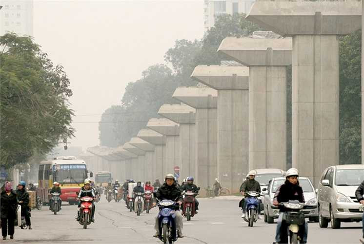 Ngoài ra những trụ bê tông trên đường Nguyễn Trãi được khánh thành.