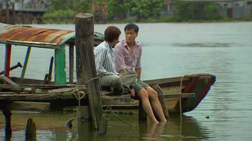 Vừa đi vừa khóc