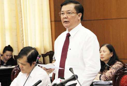 Bộ trưởng Đinh Tiến Dũng