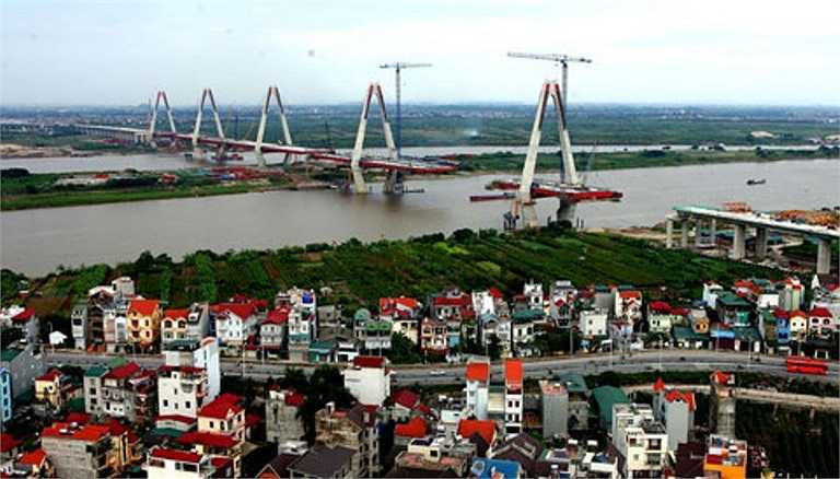 Được khởi công năm 2009, Dự án cầu Nhật Tân là một trong những công trình giao thông trọng điểm của Thủ đô Hà Nội. Dự án không chỉ có ý nghĩa lớn về kinh tế mà còn có ý nghĩa chính trị, xã hội quan trọng.