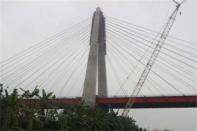 Đại diện Ban điều hành Dự án cầu Nhật Tân - Ban Quản lý dự án 85 (Bộ Giao thông Vận tải) cho biết, ngày 10/10/2014 sẽ thông xe toàn bộ cầu Nhật Tân nhân kỷ niệm 60 năm ngày giải phóng Thủ đô, tháng 12/2014 sẽ hoàn thành xong các hạng mục phụ trợ.