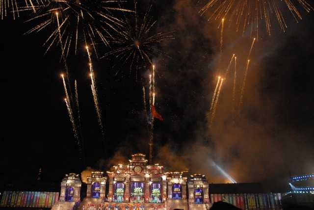 Festival Huế 2014: Đêm khai mạc hoành tráng, ấn tượng khó quên