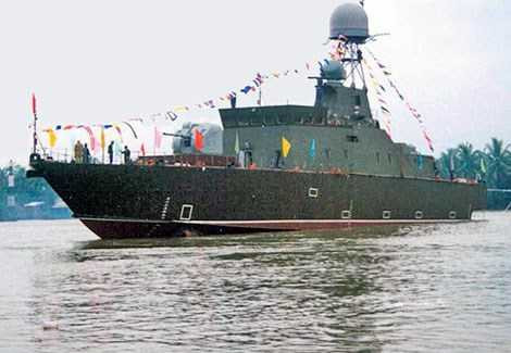 Tàu tên lửa BPS-500 chạy thử nghiệm.