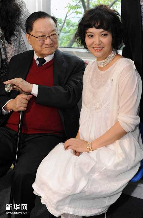 tra truyền nột tiểu long nữ