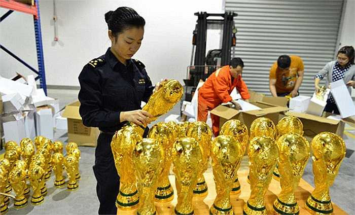 Tổng cục Hải quan Trung Quốc đã phát động một chiến dịch lớn trong tháng 4 này để trấn áp hành vi trộm cắp bản quyền trên