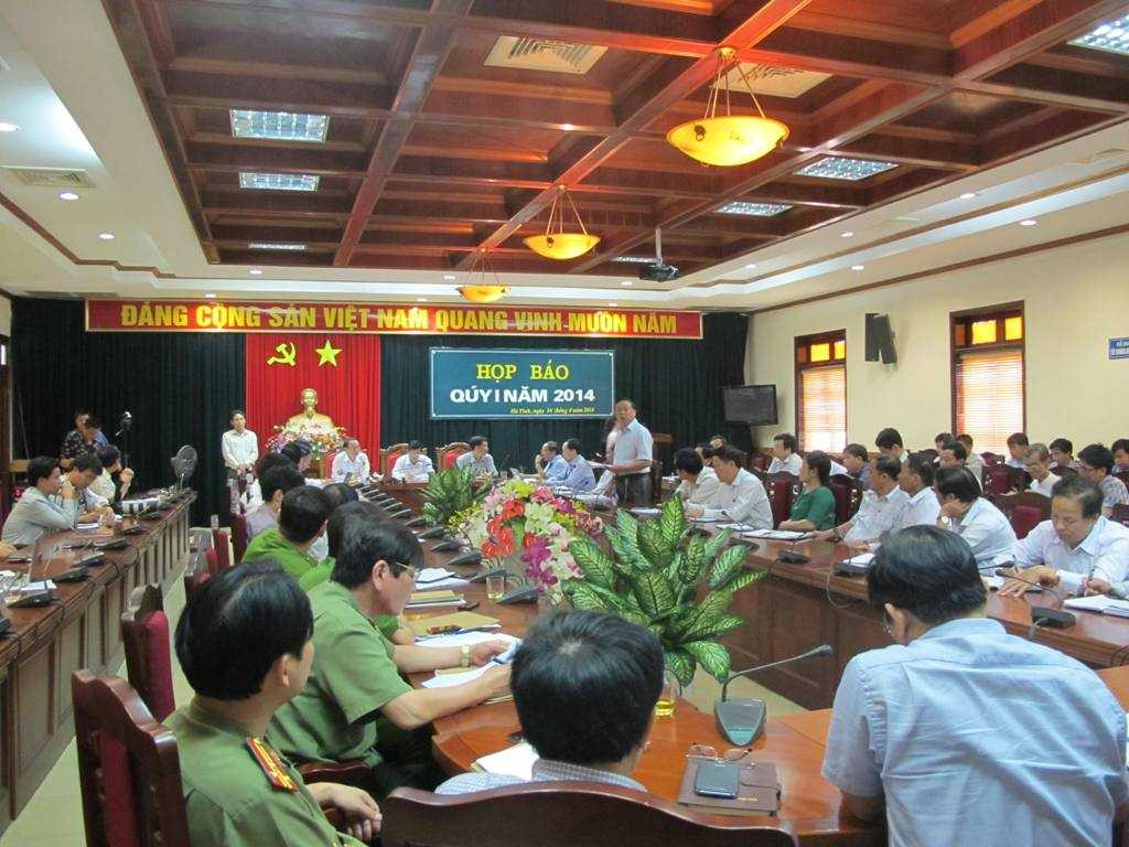 Quang cảnh cuộc họp báo