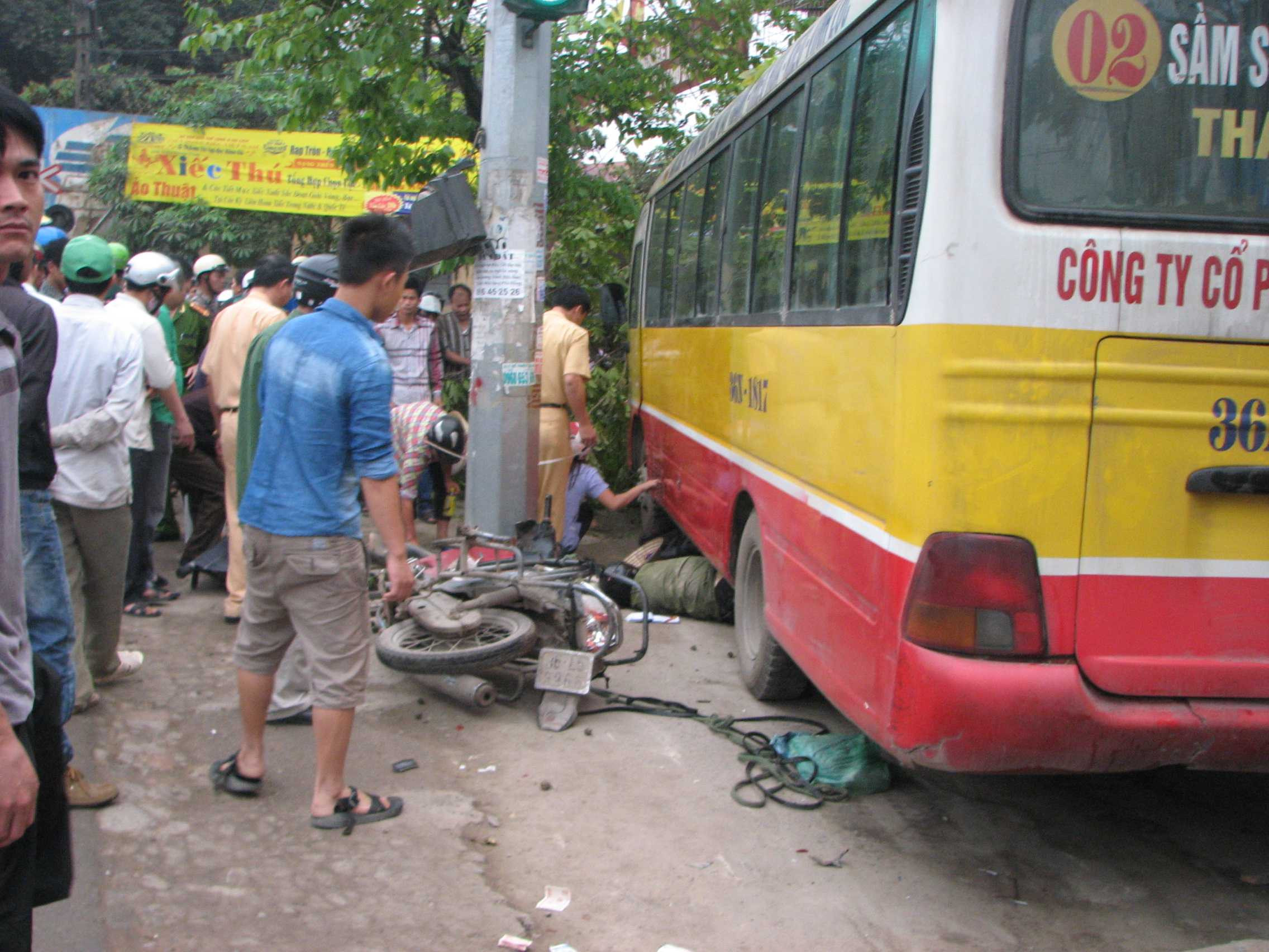 Hiện trường vụ tai nạn thương tâm.