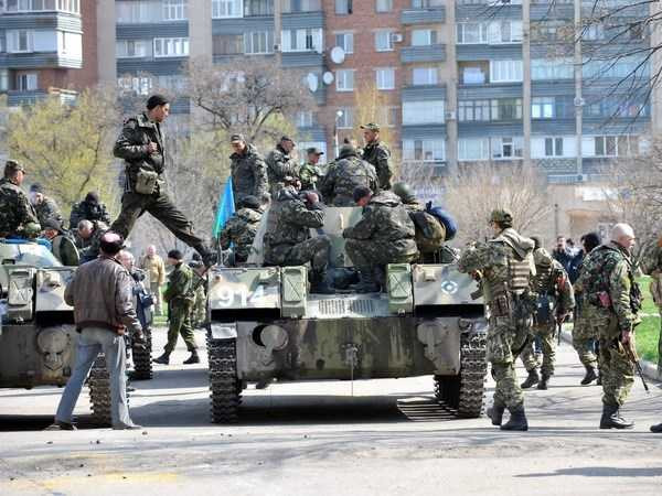 Nga xác nhận đưa quan sát tới Ukraine, Mỹ tiếp tục dọa