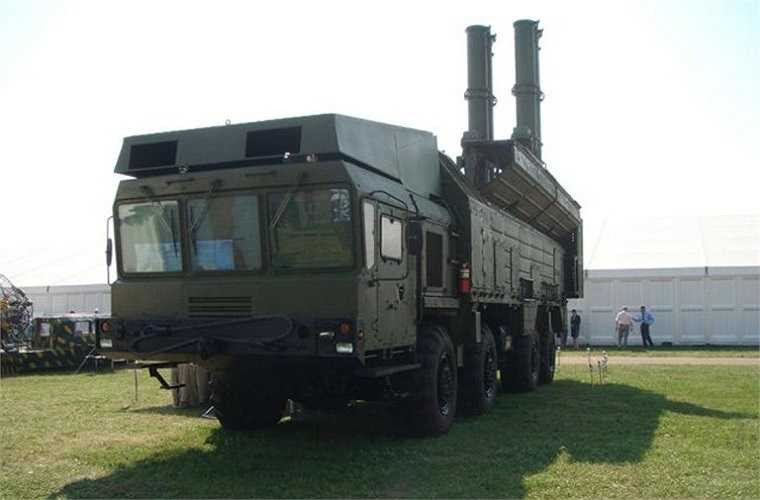 Các loại đạn tên lửa của Klub-M cũng tương tự đạn Klub-K đạt tầm bắn 200-300km. Nhìn chung thì đạn tên lửa dùng chung cho toàn biến thể của gia đình Klub, có thể có những sự sửa đổi phù hợp với nền tảng bệ phóng.