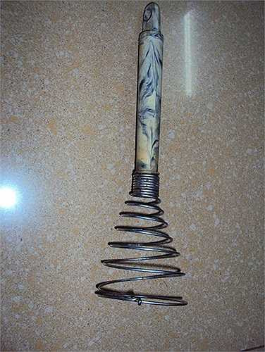 Cách đây 30 năm mà Liên Xô đã có bộ mài củ và máy đánh trứng khá tiện dụng.