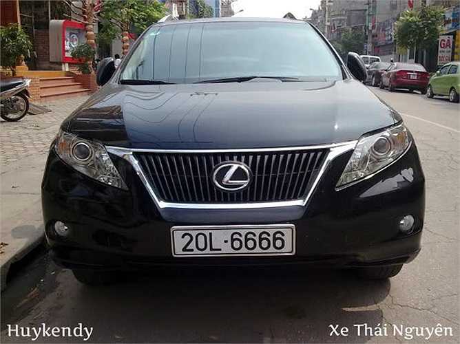 Dàn xe tại đây cũng khá phong phú với nhiều thương hiệu tiền tỷ như Lexus, Audi, BMW