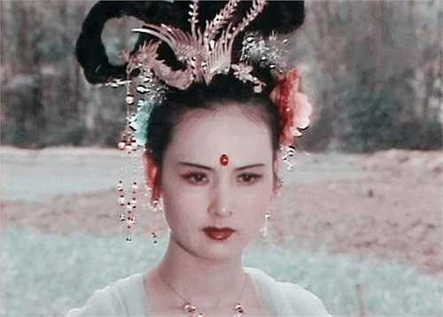Bội Ninh không có nhiều đất diễn trong tác phẩm song được đông đảo khán giả nhận xét có khí chất, vẻ ngoài và điệu bộ rất phù hợp với hình tượng nhân vật.