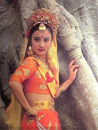 Lý Linh Ngọc (sinh năm 1963) vai Ngọc Thố Tinh (Thỏ Ngọc trốn xuống trần làm loạn). Ngoài ra, cô thủ vai công chúa Thiên Trúc.