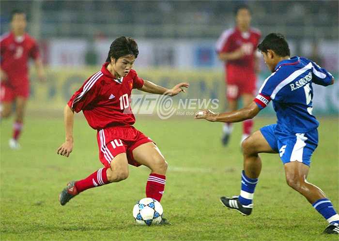 Ở trận đầu tiên của bảng A môn bóng đá nam, ngày 31/11/2003, U23 Việt Nam gặp kình địch U23 Thái Lan.