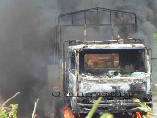  Tài xế điều khiển chiếc xe trên là Phùng Châu Hảo (SN 1972), ở thành phố Tuy Hòa, tỉnh Phú Yên.