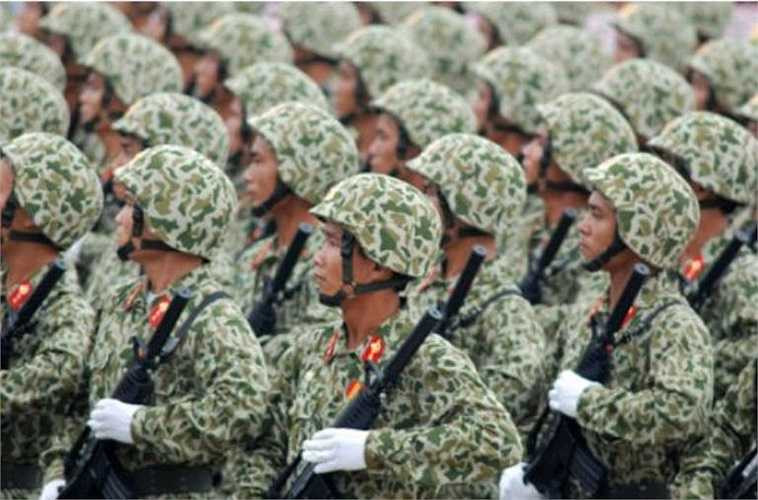 Tại Việt Nam M4A1 cũng có mặt trong biên chế của một số lực lượng đặc biệt. 