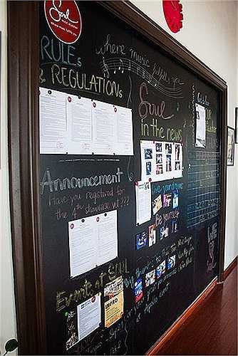 Soul Music Academy chuyên đào tạo các bộ môn: Thanh nhạc, Piano, Guitar, Violin, Trống và Nhảy hiện đại. Đây cũng là nơi đầu tiên tại Việt Nam cung cấp trọn gói đánh giá và trao chứng nhận cho chứng chỉ âm nhạc quốc tế Trinity College London.