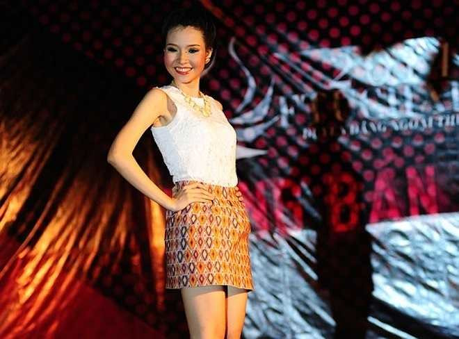 Góp mặt trong đêm thi, các thí sinh phải trải qua nhiều vòng tranh tài gay cấn. Và Châu Trần Hương Thảo, lớp K50CLC2 cũng không nằm ngoại lệ. 