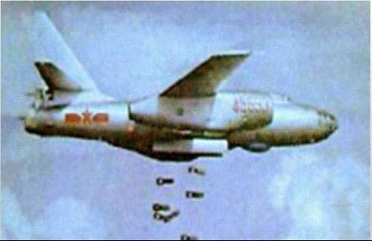 Chiến công lớn nhất của IL-28 trong Không quân Việt Nam là trận oanh tạc căn cứ quân sự của địch trên đất bạn Lào. Vào lúc 17h07 ngày 9/10/1972, từ sân bay Đa Phúc (Nội Bài), hai máy bay IL- 28 của Không quân Việt Nam được lệnh cất cánh bay sang đất bạn Lào trút bom xuống căn cứ địch đóng tại Bun Loong (Lào). 