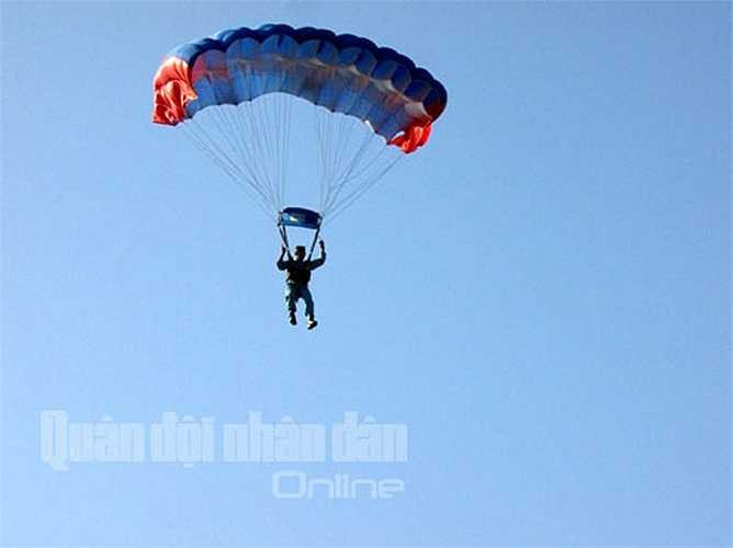 Thêm một 'bông hoa' nhiều màu sắc. 