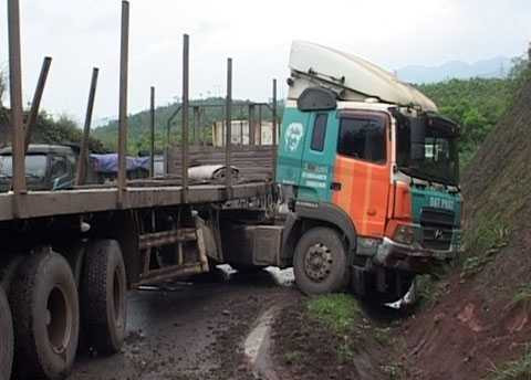 TNGT, Hải Hà, Quảng Ninh, 3 người chết, 4 người bị thương