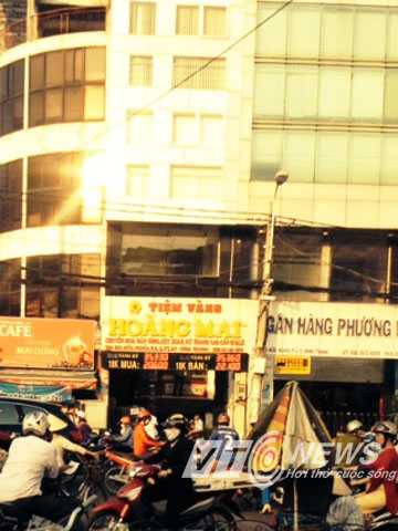 Khám xét tiệm vàng ở Sài Gòn: Thêm nhiều nghi vấn